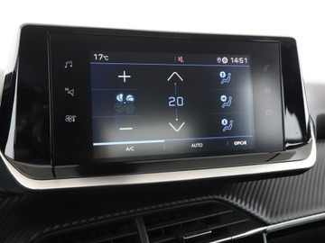 Peugeot 2008 II SUV 1.2 PureTech 130KM 2020 Peugeot 2008 Allure automat virtual kamera, zdjęcie 25