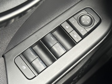 Toyota C-HR II SUV 1.8 Hybrid 140KM 2024 Toyota C-HR 1.8 Hybrid Comfort 1.8 Hybrid Comfort, zdjęcie 16