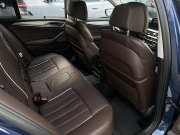 BMW Seria 5 G30-G31 Touring Facelifting 2.0 530i 252KM 2021 BMW 530 FV-23%, Hak, Skrętna oś, Fotele komfortowe, zdjęcie 28