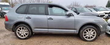 Porsche Cayenne I 4.5 V8 S 340KM 2006 Porsche Cayenne 2006r, 4.5 LPG. AUTOMAT, 4x4. Lekko uszkodzony lewy przod., zdjęcie 16