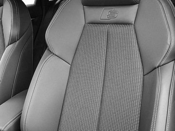 Audi A3 8Y Limousine 1.5 35 TFSI 150KM 2024 Audi A3 35 TFSI mHEV S Line S tronic Sedan 1.5 (150KM) 2024, zdjęcie 3