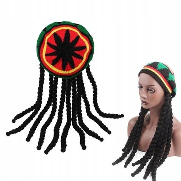 Z kapeluszem z jamajskiego warkocza rasta,