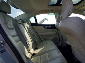 Volvo S60 III 2024 Volvo S60 2024 2.0 Benzyna 247KM, zdjęcie 10