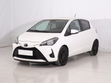 Toyota Yaris III Hatchback 5d Facelifting 2017 1.5 Dual VVT-iE 111KM 2017 Toyota Yaris 1.5 Dual VVT-i, Salon Polska, zdjęcie 1