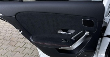 Mercedes Klasa A W177/V177 Hatchback Facelifting 2.0 220 190KM 2024 Mercedes-Benz Klasa A 4Matic AMG Line Multibeam AndroidAuto Pamiec foteli, zdjęcie 25