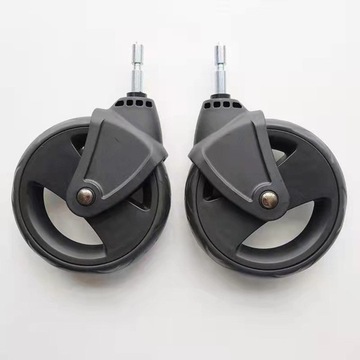 2 запасные части Прочная, практичная коляска диаметром переднего колеса 13,5 см.