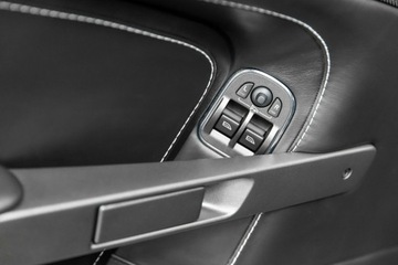 Aston Martin 2012 Aston Martin V8 Vantage Krajowy. 1 właściciel, zdjęcie 31