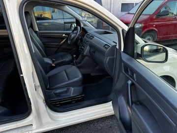 Volkswagen Caddy IV Kombi Maxi 2.0 TDI SCR BlueMotion Technology 102KM 2018 Volkswagen Caddy 2.0 TDI Maxi 7-osobowy Model 2019, zdjęcie 6