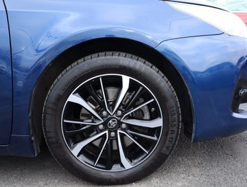 Toyota Avensis III Wagon Facelifting 2015 2.0 D-4D 143KM 2017 Toyota Avensis 2.0 D-4D, Salon Polska, Skóra, zdjęcie 13