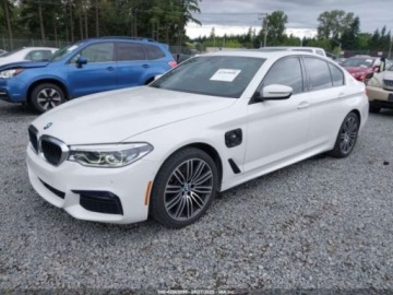 BMW Seria 5 G30-G31 2019 BMW Seria 5 2019 BMW 530E IPERFORMANCE 2.0 Hybryda Plug-in 180KM, zdjęcie 2