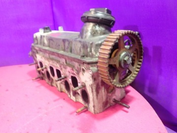 SKODA FABIA I 1.9SDI ASY 64KM ГОЛОВКА ЦИЛИНДРОВ КЛАПАННАЯ КРЫШКА 038103373E