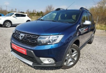 Dacia Sandero II Hatchback 5d Facelifting 0.9 TCe 90KM 2017 Dacia Sandero Stepway Dacia Sandero Stepway 0.9 tce klima navi pdc stan b