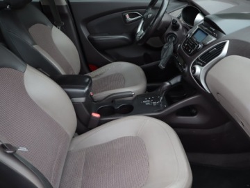 Hyundai ix35 SUV Theta 2.0 MPI 163KM 2010 Hyundai ix35 2.0 CVVT, Salon Polska, Serwis ASO, zdjęcie 8