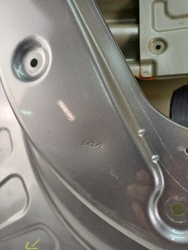 DVEŘE LEVÉ PŘEDNÍ KIA EV6 GT-LINE 22R ORIGINÁLNÍ DU3