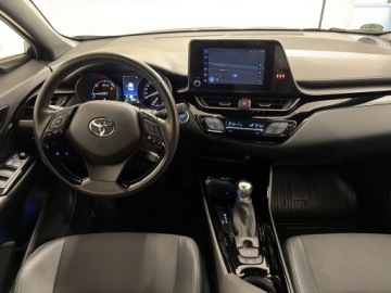 Toyota C-HR I Crossover Facelifting 2.0 Hybrid Dynamic Force 184KM 2023 Toyota C-HR 2.0 Hybrid Style Toyota C-HR 2.0 Style, zdjęcie 2