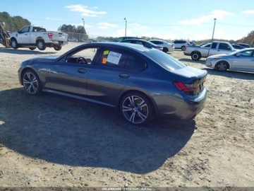 BMW Seria 3 G20-G21 2022 BMW Seria 3 330e 2022 2.0l 2.0 Hybryda 180KM, zdjęcie 3