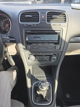 Volkswagen Golf VI Variant 1.6 TDI-CR DPF BlueMotion 105KM 2010 Volkswagen Golf 1.6 TDI 105 KM, Klimatyzacja,, zdjęcie 13