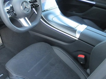 Mercedes GLC C254/X254 Coupe 2.0 220d 197KM 2025 GLC Coupe 220 d 4-Matic AMG Line 2.0 (197KM) 2025, zdjęcie 7