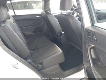 Volkswagen Tiguan II 2022 Volkswagen Tiguan 2022r, 2.0T, 4x4, R-Line 2.0 Benzyna 185KM, zdjęcie 11