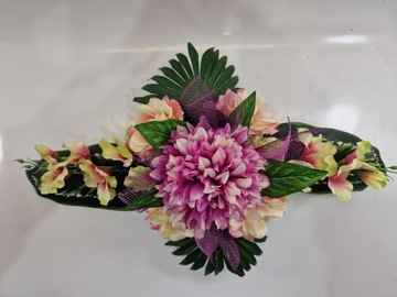 Оформление кладбищного букета M4R роза гладиолус