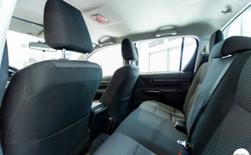 Toyota Hilux VIII Pojedyncza kabina Facelifting 2.4 D-4D 150KM 2024 Toyota Hilux Toyota Hilux 2.4 D-4D Double Cab DLX 4x4 2.4 Diesel 150KM, zdjęcie 12