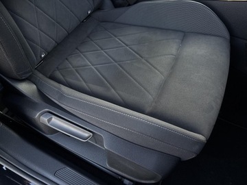 Volkswagen Golf VIII Hatchback 1.5 TSI EVO 150KM 2023 Volkswagen Golf 1.5TSI 150KM Style (Bezwypadkowa,, zdjęcie 27