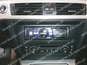 RÁMEČEK RÁDIOVÁ ADAPTÉR AUTORÁDIO BMW 1 E87 04-11 E90 1DIN 572062