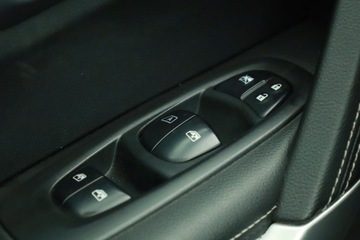 Renault Kadjar Crossover 1.2 Energy TCe 130KM 2016 Renault Kadjar 1.2 TCe, Serwis ASO, Skóra, Navi, zdjęcie 16