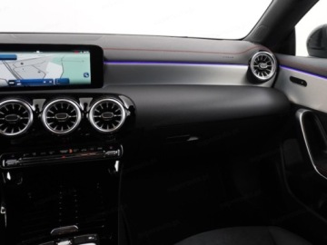 Mercedes CLA C118/X118 Shooting Brake Facelifting 1.3 200 163KM 2025 CLA 200 AMG Line Shooting Brake 1.3 (163KM) 2025, zdjęcie 12