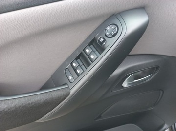 Citroen C4 Picasso II Picasso Facelifting 1.2 PurTech 110KM 2018 Citroen C4 Picasso Lift Navi Klimtronik Sensor PDC Alu 1.2 Benzyna 110KM, zdjęcie 8