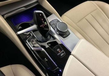 BMW Seria 5 G30-G31 Limuzyna Facelifting 2.0 518d 150KM 2021 BMW Seria 5 2.0 Diesel 150KM, zdjęcie 15