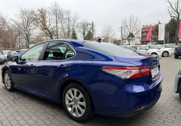 Toyota Camry IX Sedan 2.5 Hybrid Dynamic Force 218KM 2020 Toyota Camry Salon Polska, Serwis ASO, Gwarancja 2.5 Hybryda 218KM, zdjęcie 24