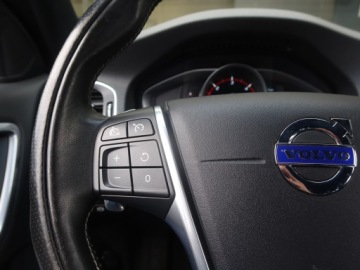 Volvo V60 I Kombi Facelifting 2.0 D3 DRIVE-E 150KM 2016 Volvo V60 D3 2.0, Automat, Skóra, Navi, Xenon, zdjęcie 18