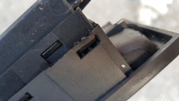 LANCIA THESIS PŘEPÍNAČ PANEL ŘÍZENÍ SKEL LEVÝ PŘEDNÍ