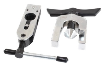 UNIWERSALNE NARZĘDZIE DO KIELICHOWANIA PRZEWODÓW