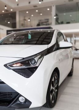 Toyota Aygo II Hatchback 3d Facelifting 1.0 VVT-i 72KM 2019 Toyota Aygo 1.0 VVT-i X-play Benzyna 72KM, zdjęcie 13