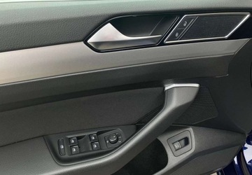 Volkswagen Passat B8 Limousine 2.0 TDI BlueMotion Technology 150KM 2018 Volkswagen Passat Volkswagen Passat 2.0 TDI BMT Comfortline DSG7 2.0 Diesel, zdjęcie 32