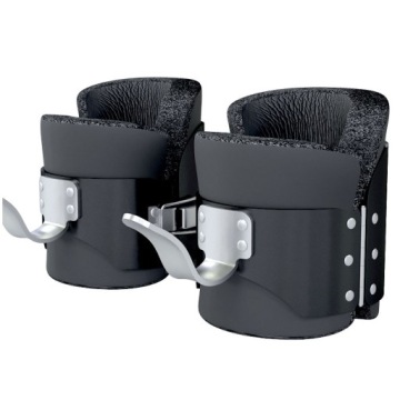 Гравитационные ботинки InverFit - 250 кг - на перекладине