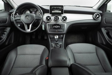 Mercedes GLA I Off-roader 1.6 200 156KM 2014 Mercedes-Benz GLA 1.6 Benzyna 156KM, zdjęcie 22