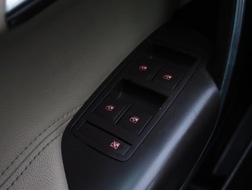 Opel Insignia I Sports Tourer 2.0 CDTI ECOTEC 160KM 2011 Opel Insignia 2.0 CDTI, Salon Polska, 4X4, zdjęcie 5