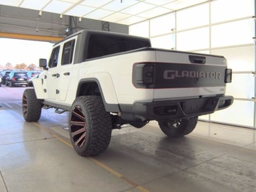 Jeep Gladiator 2020 Jeep Gladiator North Edition Crew Cab Medium Bed 2020 3.6 Benzyna 285KM, zdjęcie 2