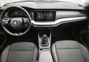Skoda Octavia IV Kombi 2.0 TDI 115KM 2024 Skoda Octavia Selection Pakiet,Tempomat, Podgrzewane fotele, Kamera, KESS, zdjęcie 33