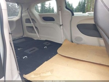 Chrysler Pacifica II 2023 Chrysler Pacifica Touring L, 2023r., 3.6L 3.6 Benzyna 287KM, zdjęcie 9