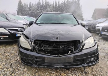 Mercedes Klasa C W204 Limuzyna 1.8 180 K 156KM 2008 Mercedes-Benz Klasa C 11.2008. 1.8 Benzyna. Uszkodzony przod. Jezdzi. 1.8, zdjęcie 16