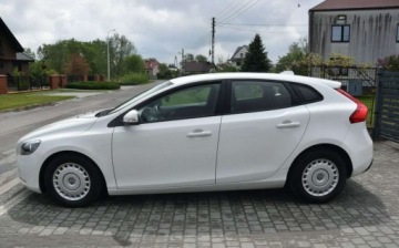 Volvo V40 II Cross Country D2 115KM 2014 Volvo V40 1.6D 2014r Klima Tempomat Sprowadzony Oplacony 1.6 Diesel 115KM, zdjęcie 12