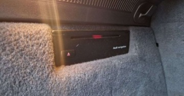 Audi A3 8P Hatchback 3d 2.0 FSI 150KM 2003 Audi A3 3-drzwiowe Audi A3 3-drzwiowe 2.0 FSI Attraction 2.0 Benzyna 150KM, zdjęcie 16