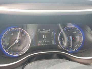 Chrysler Pacifica II 2018 Chrysler Pacifica Touring L 2018 3.6l 3.6 Benzyna 287KM, zdjęcie 9