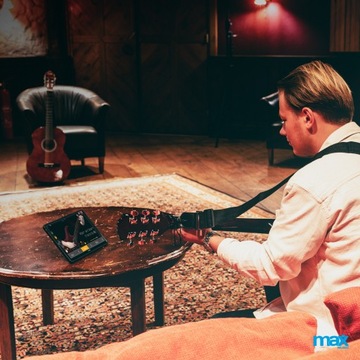 АКУСТИЧЕСКАЯ ГИТАРА MAX, черная, тюнер, футляр, ремень