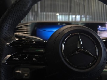 Mercedes GLS X167 SUV Facelifting 3.0 450d 367KM 2025 MERCEDES-BENZ GLS 450 d 4-MATIC AMG Line 3.0 (367KM) 2025, zdjęcie 9