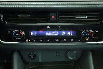 Nissan Qashqai III Crossover Facelifting 1.3 DIG-T MHEV 158KM 2025 Nissan Qashqai 1.3 DIG-T MHEV, 1. Właściciel, zdjęcie 12